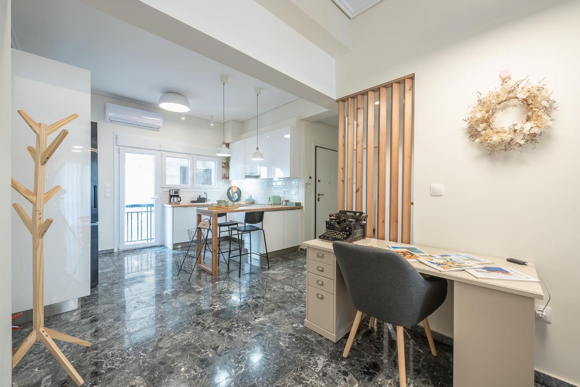 The Luxury Suite By Cloudkeys Athens Exterior photo