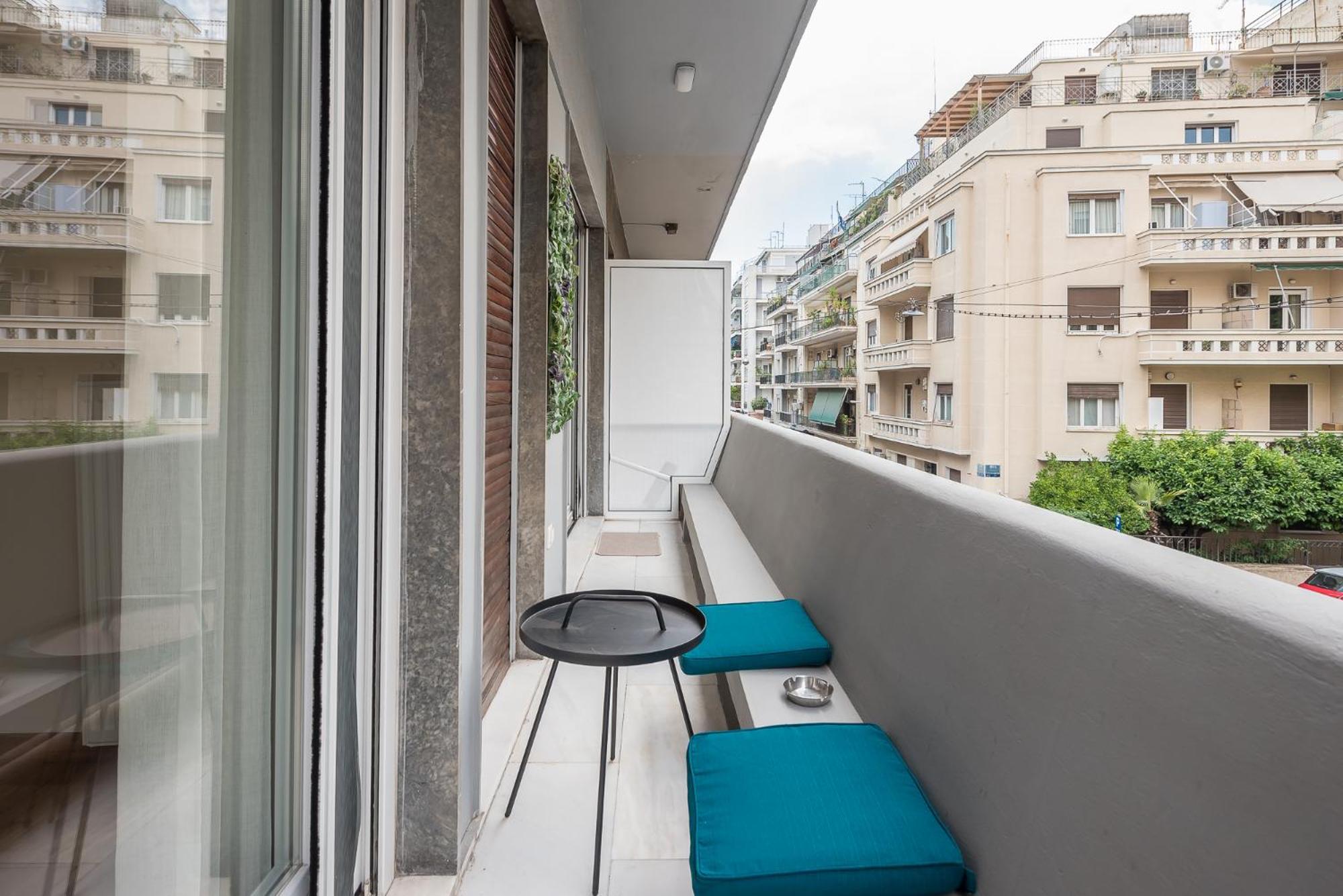 The Luxury Suite By Cloudkeys Athens Exterior photo